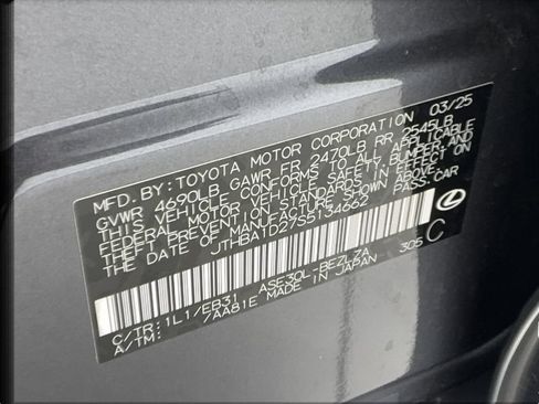 Used 2025 Lexus IS 300 F Sport RWD image 49