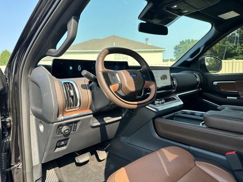 Used 2025 Ford Expedition King Ranch AWD/4WD image 18