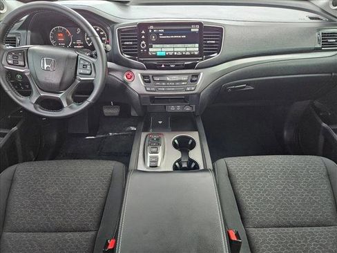 Certified 2025 Honda Ridgeline Sport+ image 17