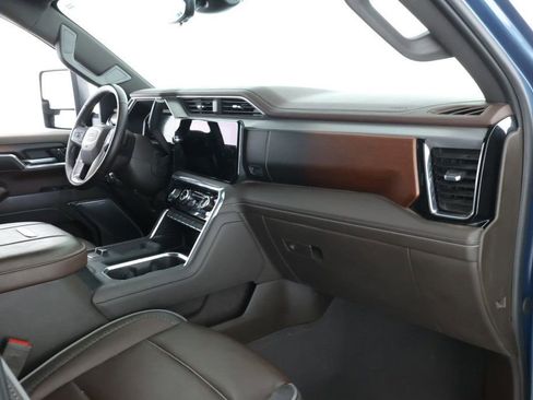 Used 2024 GMC Sierra 2500 Denali w/ Denali Reserve Package image 23