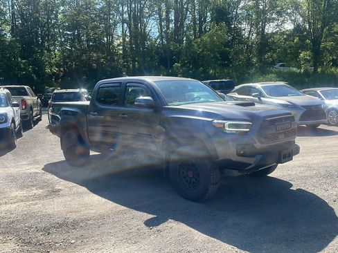 Used 2023 Toyota Tacoma TRD Pro AWD/4WD image 11