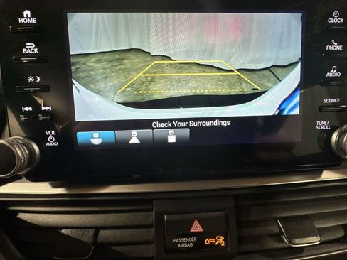 Used 2022 Honda Accord LX image 24