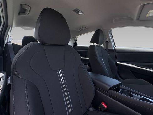New 2026 Hyundai Elantra Hybrid FWD image 9
