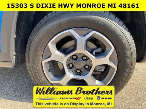 Certified 2022 Jeep Compass Trailhawk w/ Trailhawk Convenience Group image 9