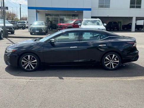 Used 2021 Nissan Maxima 3.5 SV w/ Floor Mat Group FWD image 4