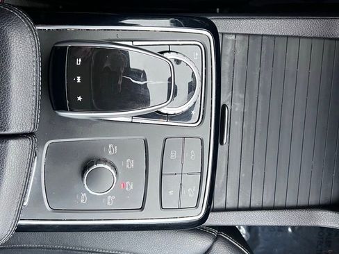 Used 2018 Mercedes-Benz GLS 450 4MATIC image 59