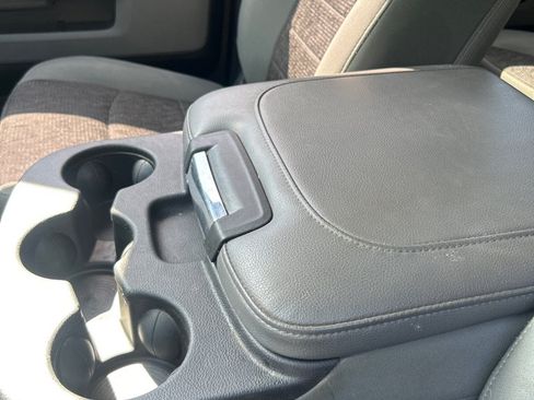 Used 2019 RAM 1500 Big Horn RWD image 14