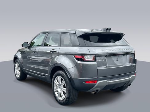 Used 2017 Land Rover Range Rover Evoque SE Premium image 5