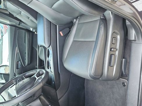 Used 2025 Honda Ridgeline RTL image 11