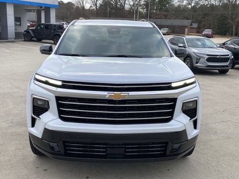 New 2026 Chevrolet Traverse High Country w/ LPO, Floor Liner Package image 10