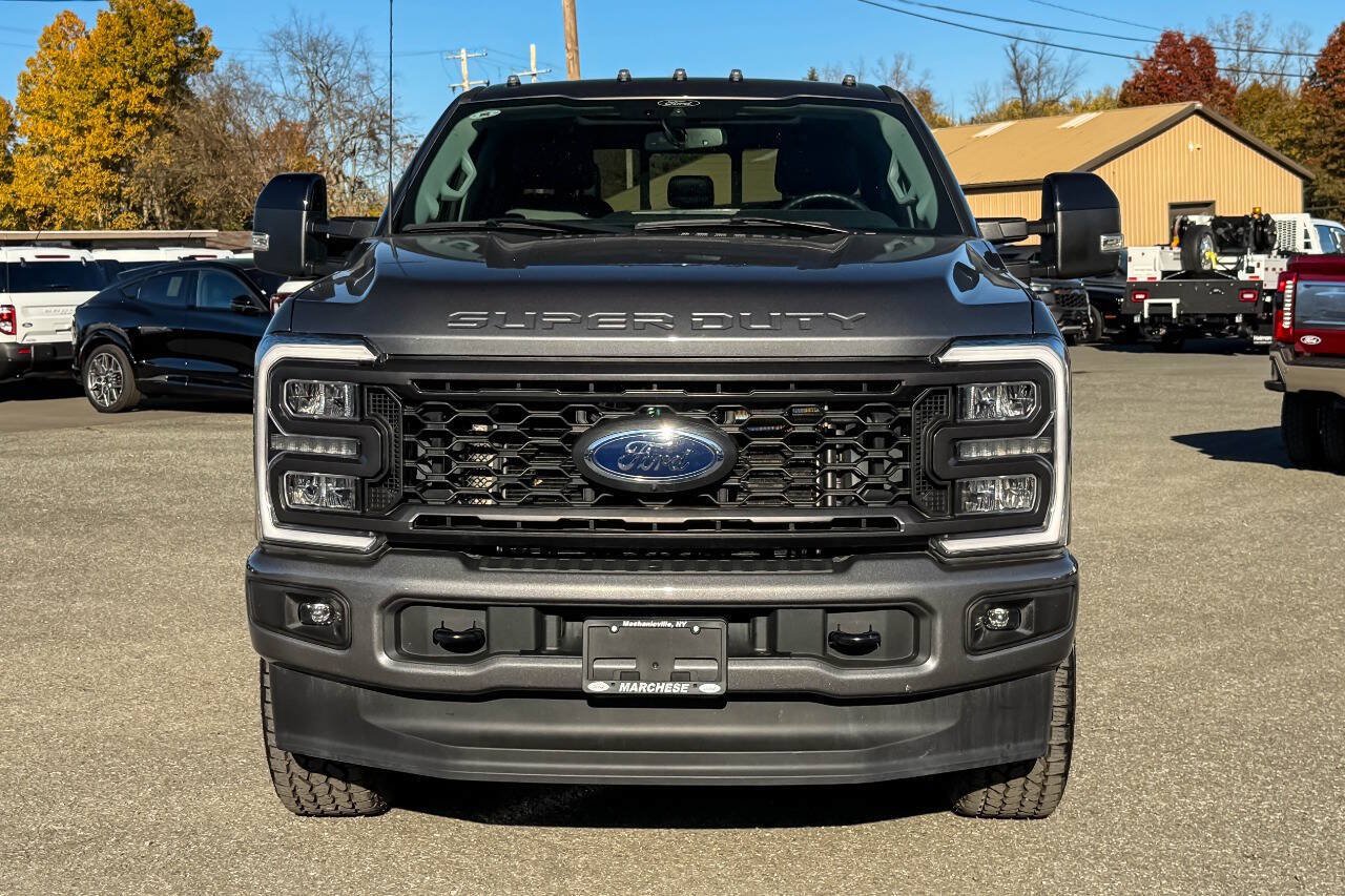 Used 2024 Ford F350 Lariat w/ Sport Appearance Package AWD/4WD image 8