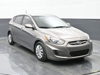 Used 2017 Hyundai Accent SE video 2