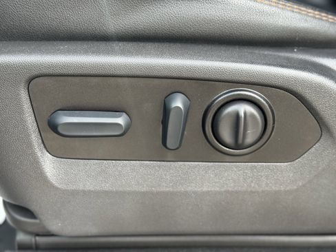 Used 2022 GMC Sierra 2500 AT4 w/ AT4 Premium Plus Package image 21