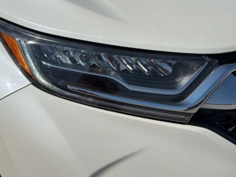 Used 2018 Honda CR-V Touring image 11