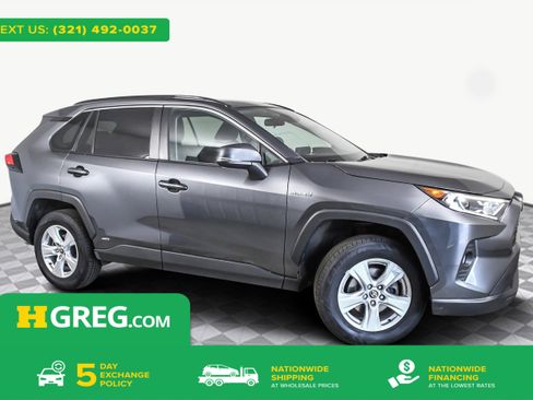Used 2021 Toyota RAV4 XLE w/ Convenience Package image 1