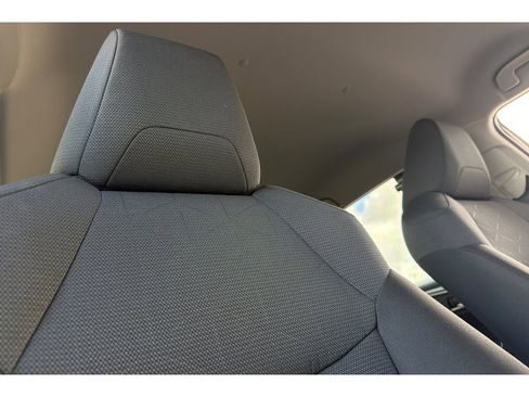 Certified 2025 Toyota RAV4 XLE AWD/4WD image 19