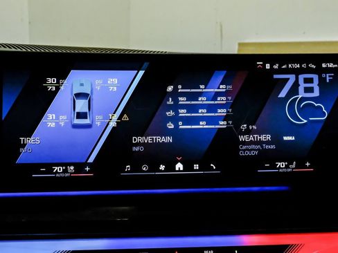 Used 2025 BMW M5 w/ Carbon Package image 26