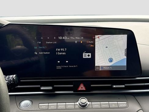 Used 2024 Hyundai Elantra SEL FWD image 15