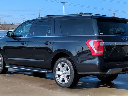 Used 2021 Ford Expedition Max XLT image 3