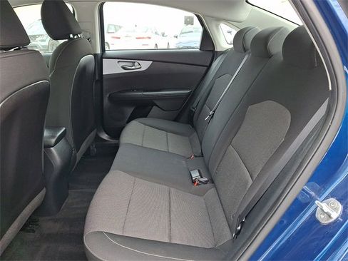 Certified 2022 Kia Forte LXS image 10