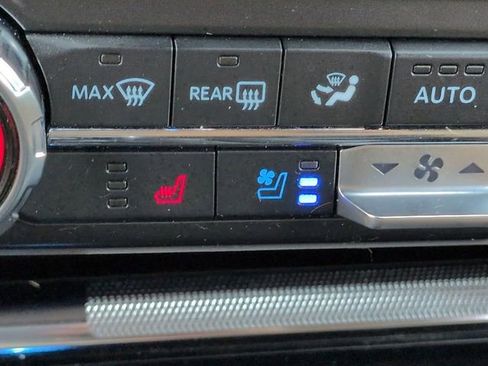 Certified 2021 Ford F150 Lariat w/ Trailer Tow Package image 22