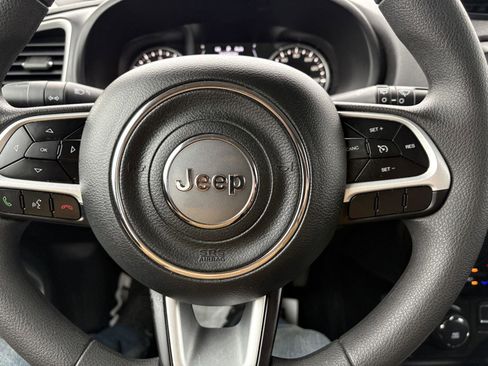 Used 2020 Jeep Renegade Sport image 18
