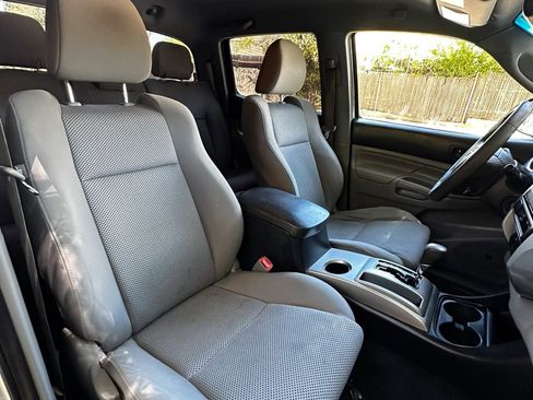 Used 2013 Toyota Tacoma PreRunner w/ TRD Sport Pkg RWD image 25