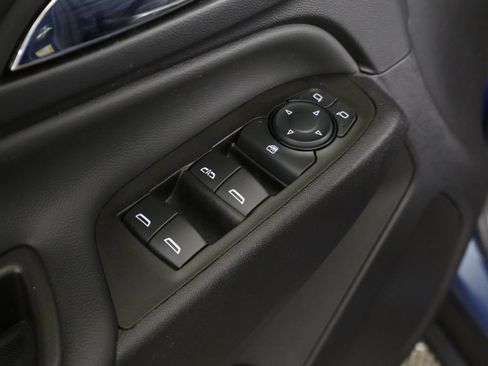 Used 2024 Chevrolet Equinox LT FWD image 38