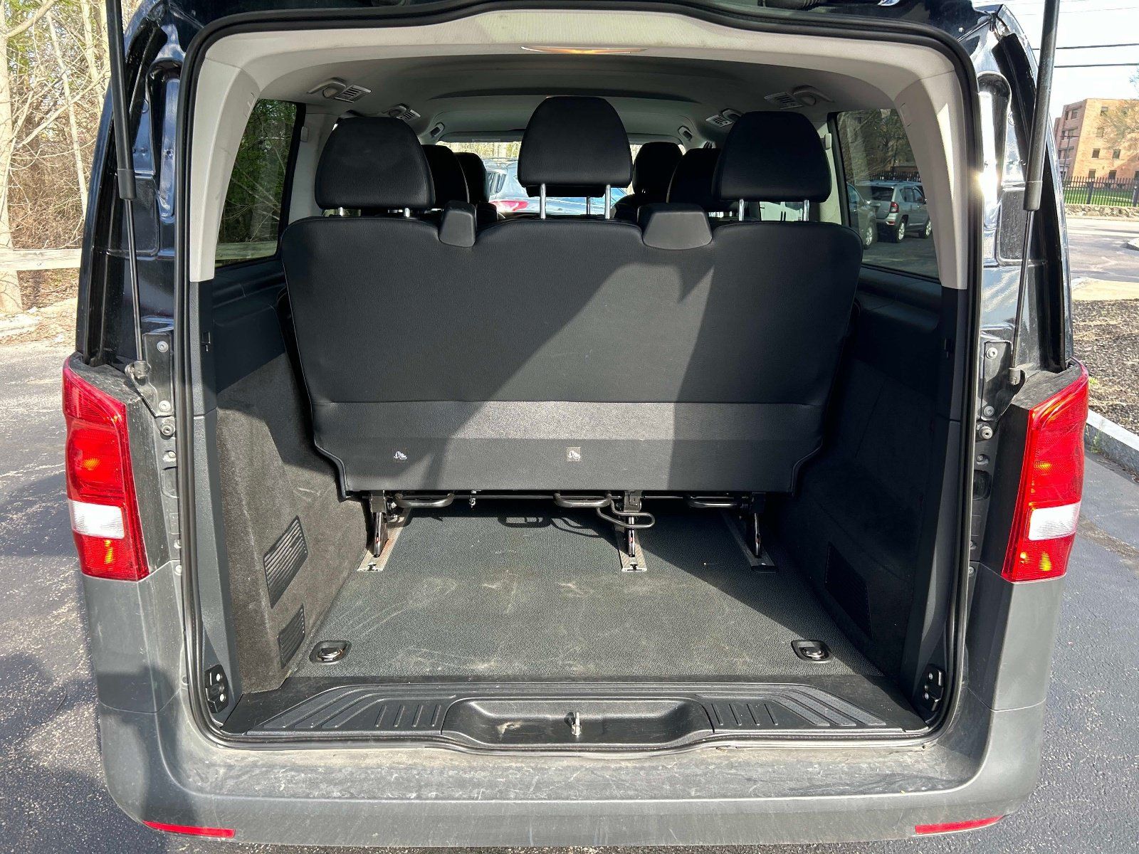 Used 2023 Mercedes-Benz Metris Passenger image 8