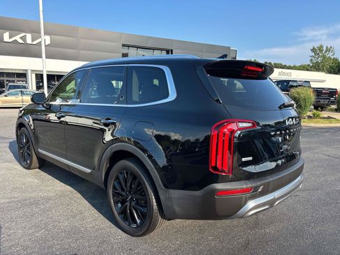 Used 2022 Kia Telluride SX w/ SX Prestige Package AWD/4WD image 3