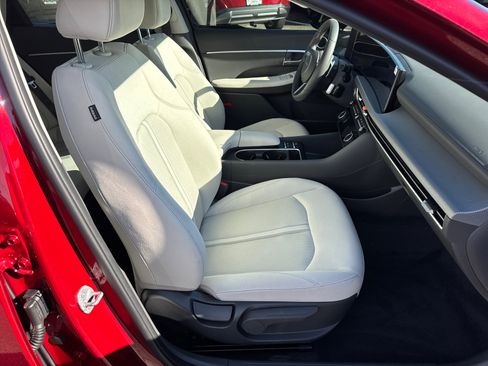 Certified 2025 Hyundai Sonata SEL image 13
