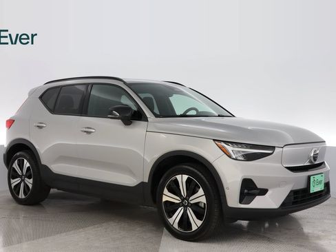 Used 2023 Volvo XC40 Recharge Plus AWD/4WD image 14