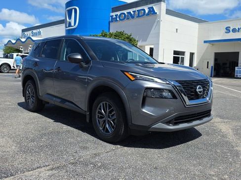 Used 2023 Nissan Rogue S FWD image 2