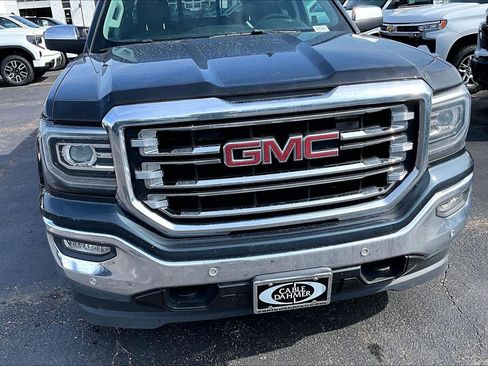 Used 2018 GMC Sierra 1500 SLT AWD/4WD image 3