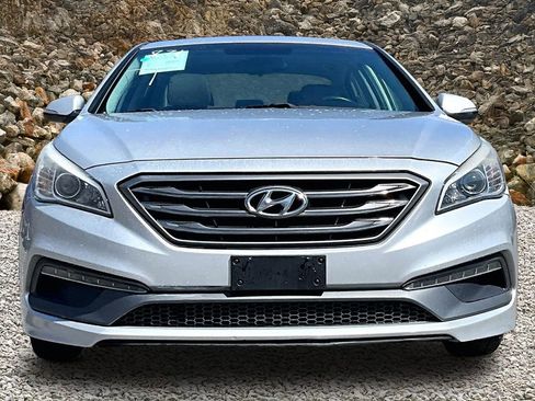 Used 2017 Hyundai Sonata Sport w/ Value Edition Package 02 FWD image 3