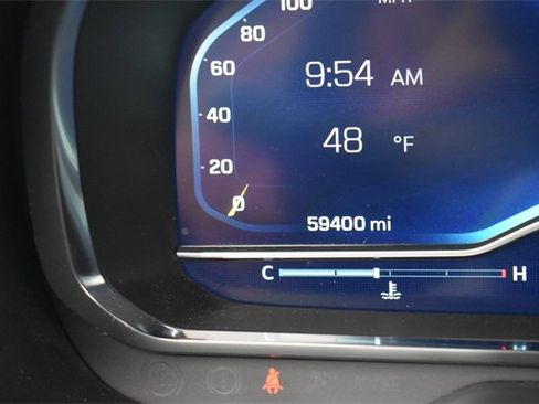 Used 2022 Chevrolet Suburban RST w/ Sport Performance Package image 26