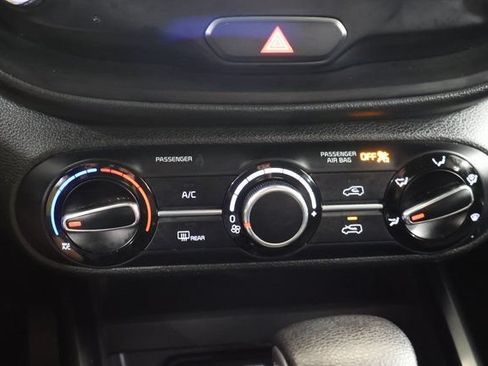Used 2024 Kia Soul LX w/ Option Group 015 FWD image 18
