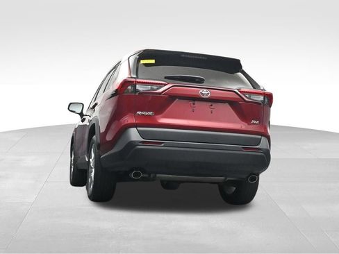 Used 2022 Toyota RAV4 XLE Premium FWD image 13