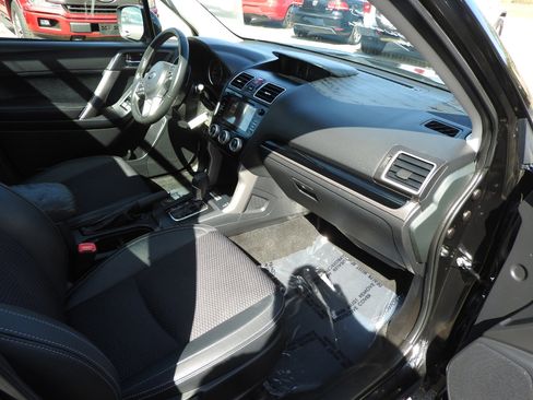 Used 2018 Subaru Forester 2.5i Premium w/ Popular Package #2A image 6