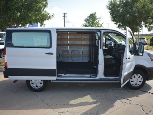 Used 2025 Ford Transit 250 Low Roof w/ Exterior Upgrade Package RWD image 15