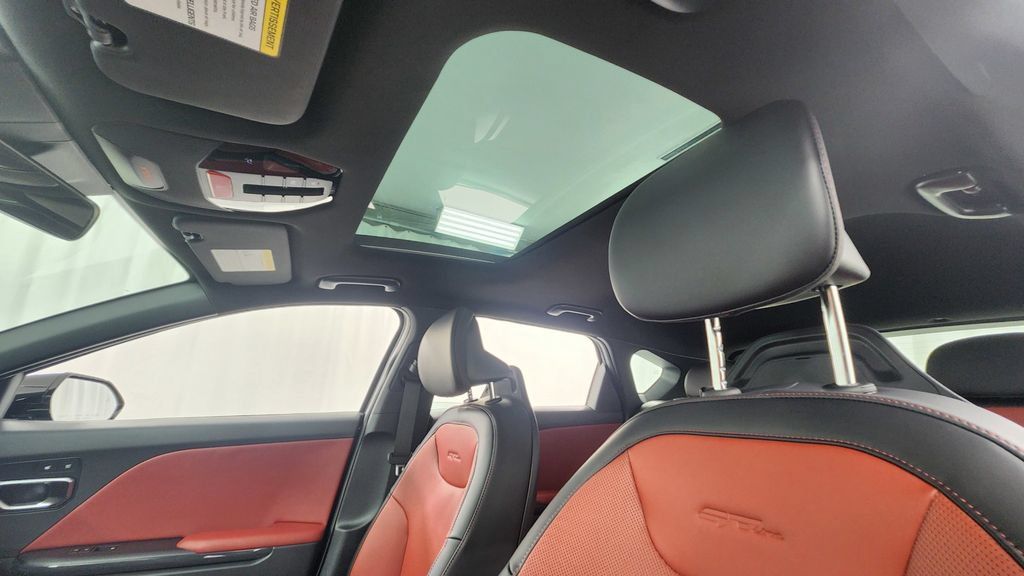 New 2026 Kia K4 GT-Line w/ GT-Line Premium Package FWD image 33