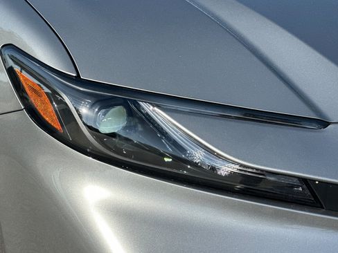 Used 2026 Toyota Camry SE w/ Convenience Package FWD image 12