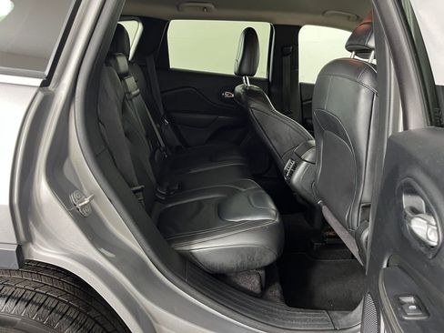 Used 2016 Jeep Cherokee Limited image 15