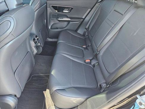 Used 2025 Mercedes-Benz GLC 350e GLC 350e image 15
