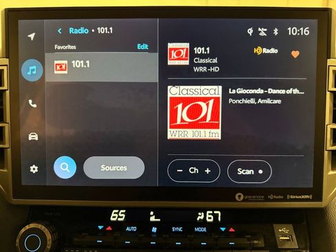 Used 2022 Toyota Tundra Limited w/ Power Package image 22