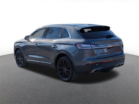 Used 2022 Lincoln Nautilus Reserve w/ Monochromatic Package image 4