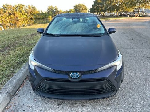 Certified 2025 Toyota Corolla LE image 8