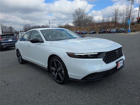 Used 2024 Honda Accord Sport image 8