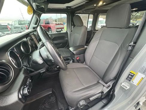 Used 2022 Jeep Wrangler Unlimited Sport image 25