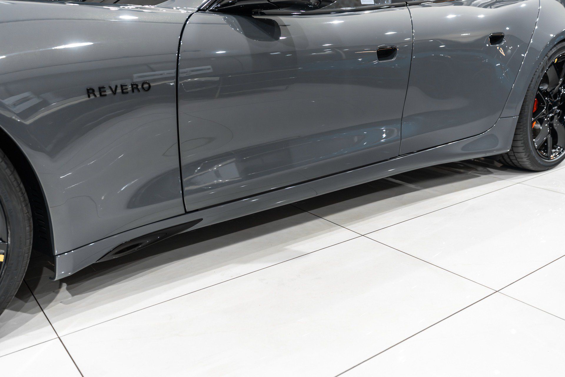 Used 2025 Karma Revero Luxury RWD image 46